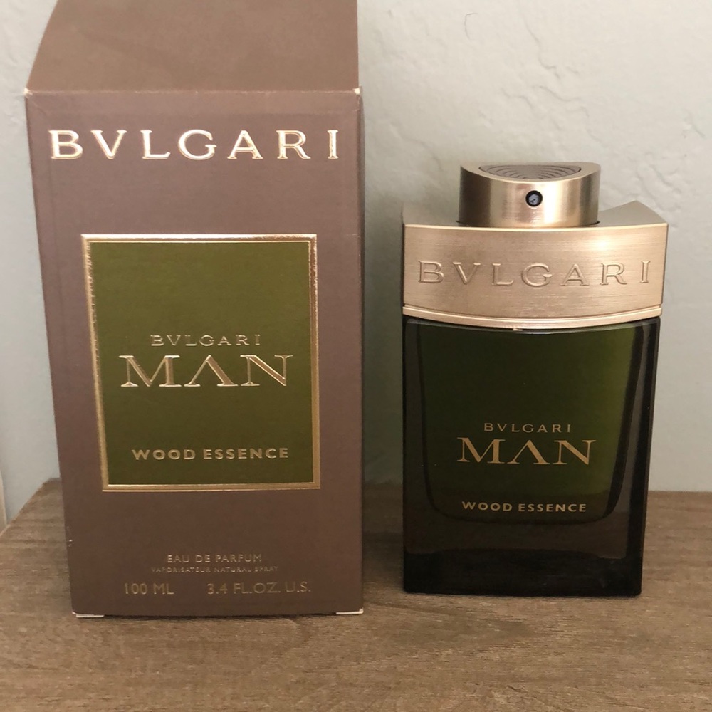 Bulgaria Man Wood Essence